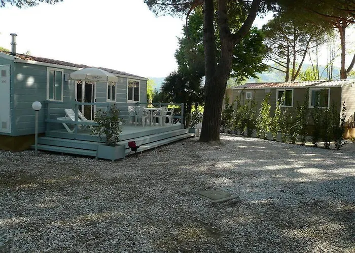 River Κάμπινγκ Ameglia