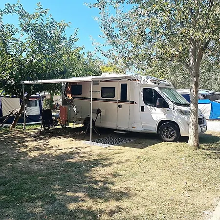 Parque de Campismo River 3*