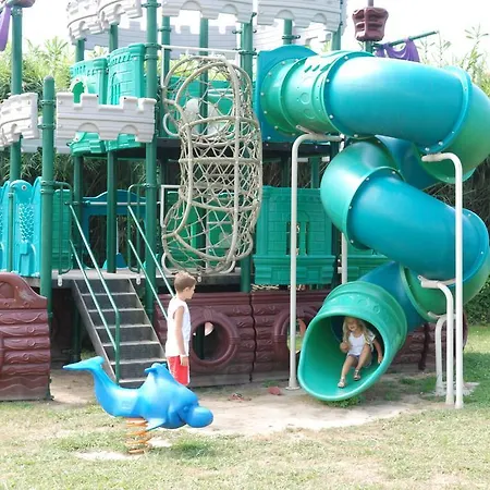 Camping River 3*